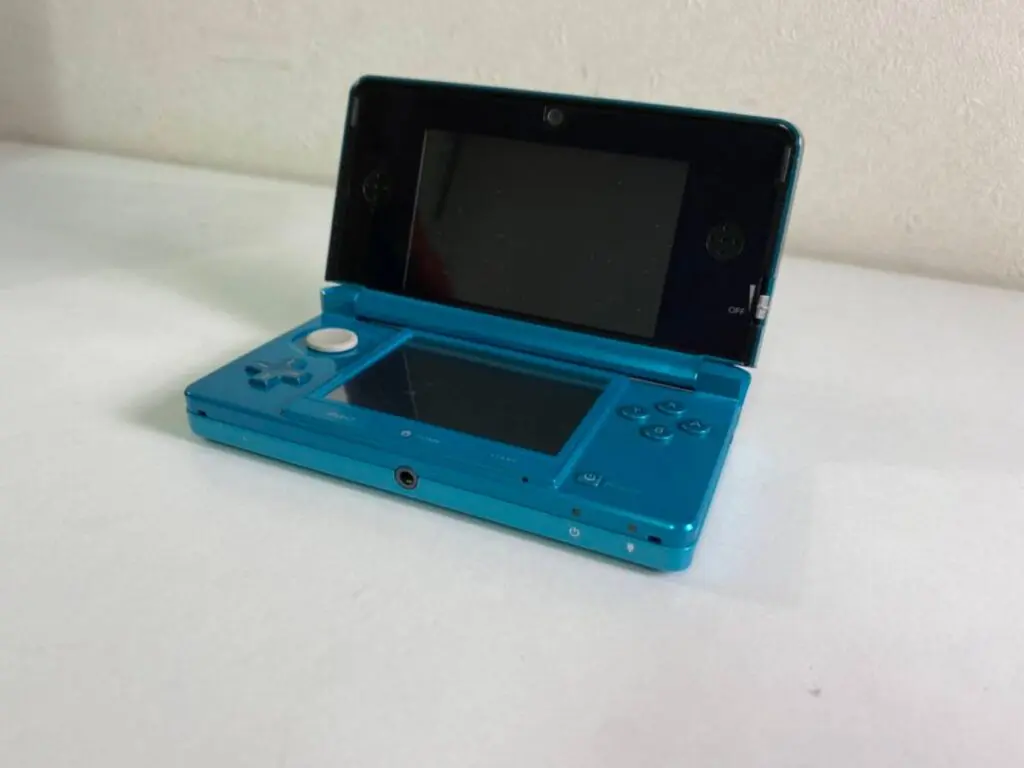 ニンテンドー3ＤＳ青を買い取りました｜京都の不用品回収業者GET 粗大